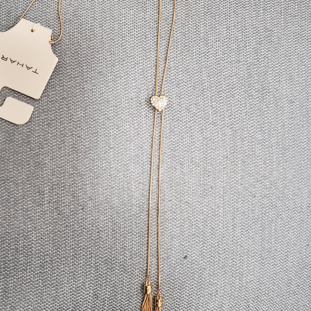 NWT Tahari Heart Necklace